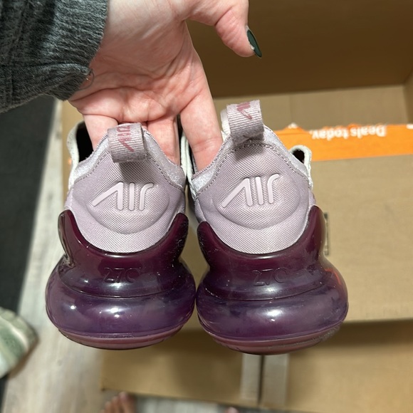 Nike Air Max 270 - Picture 4 of 5